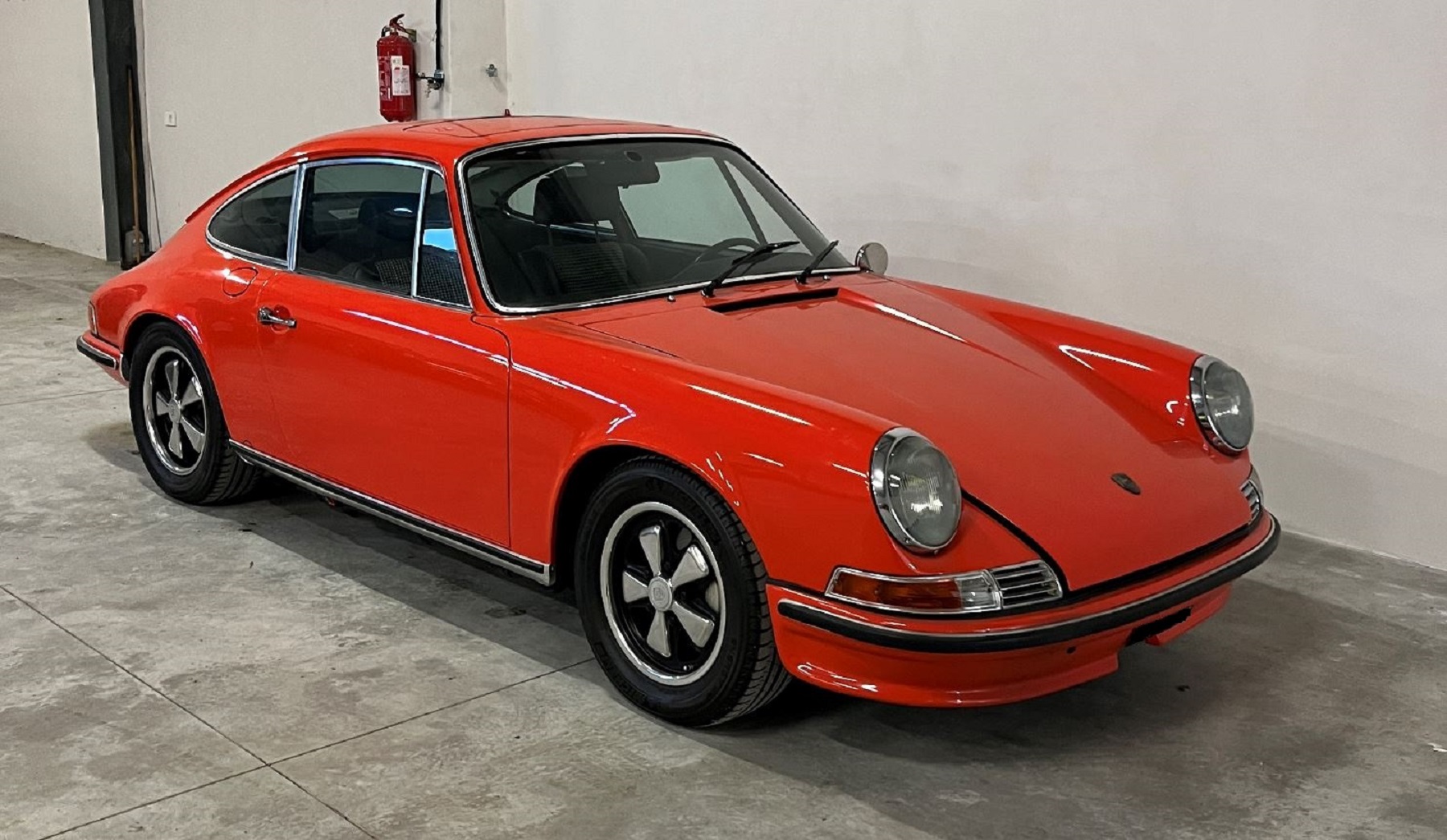 Porsche 911S 2.4 Sunroof Coupe