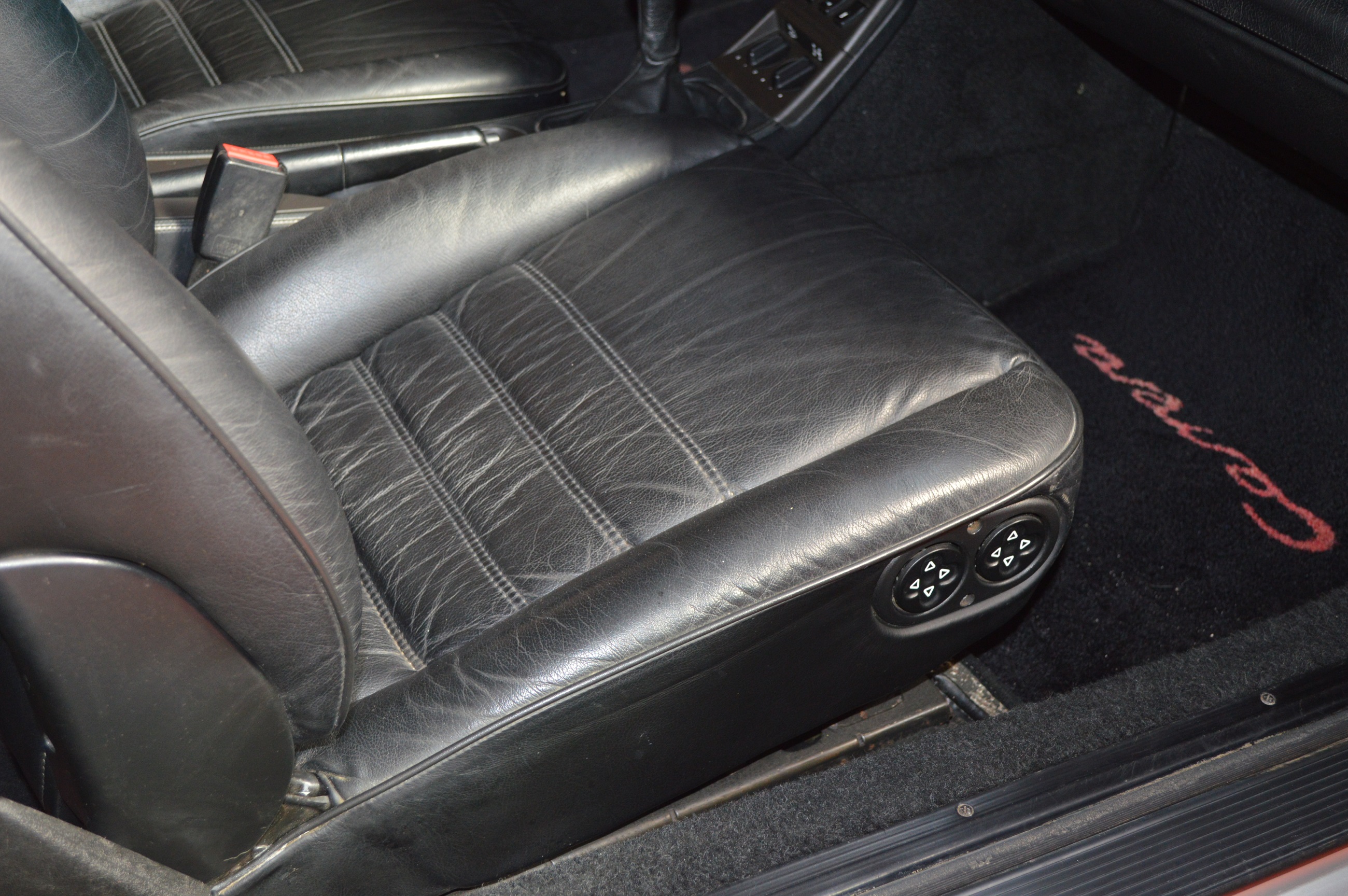 Porsche 911 (964) Carrera 4 Coupe