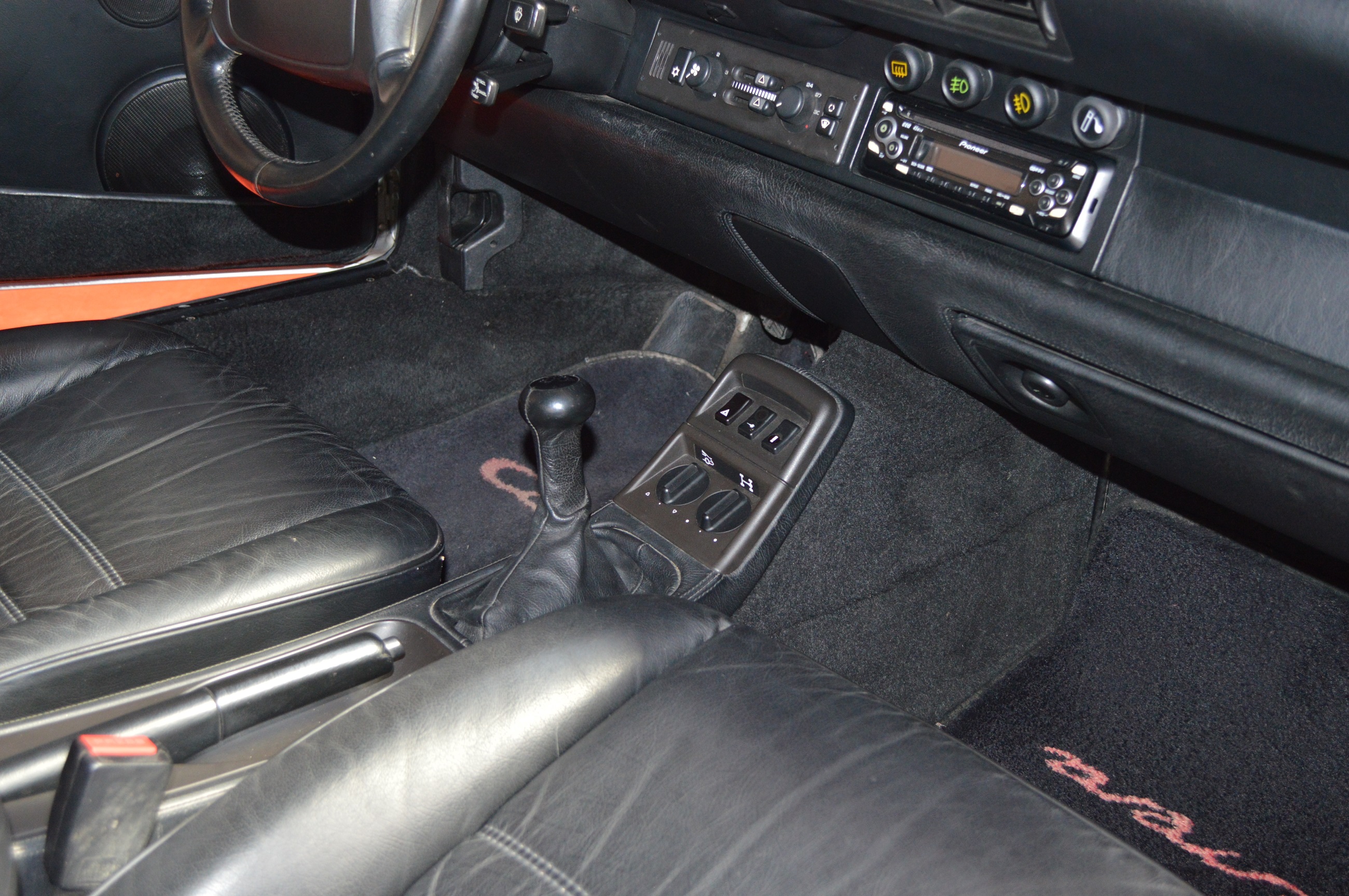 Porsche 911 (964) Carrera 4 Coupe