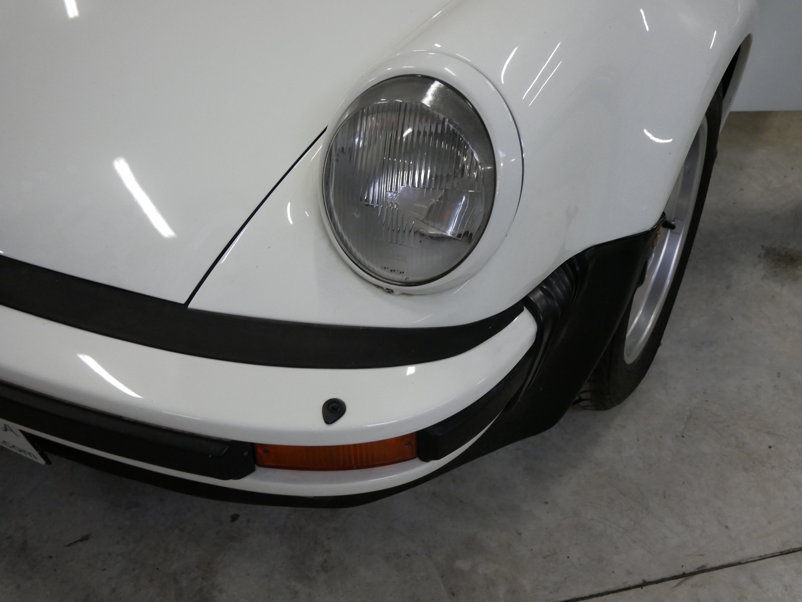 Porsche 930 TURBO