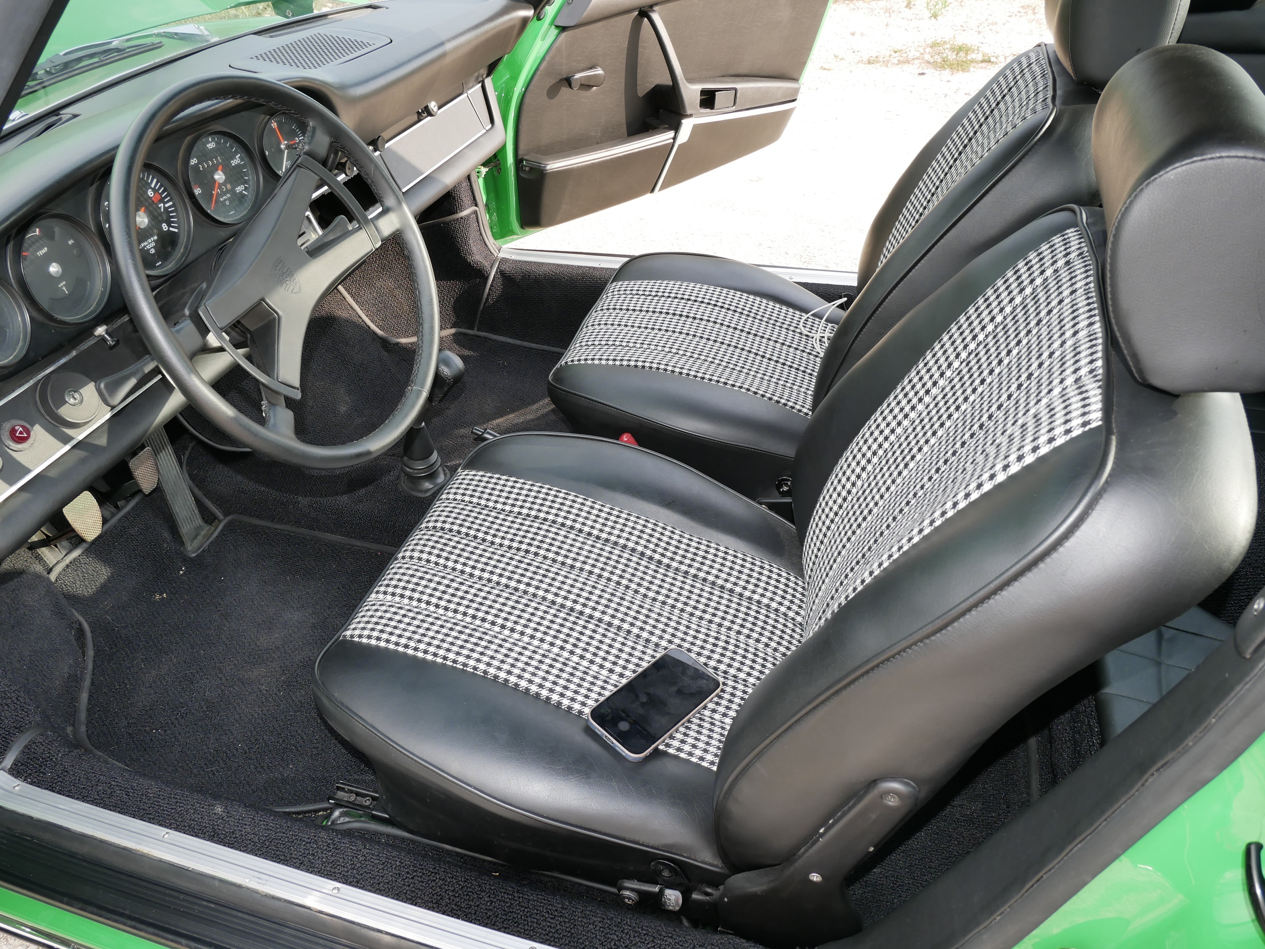 Porsche 911 T  2.4L  Targa