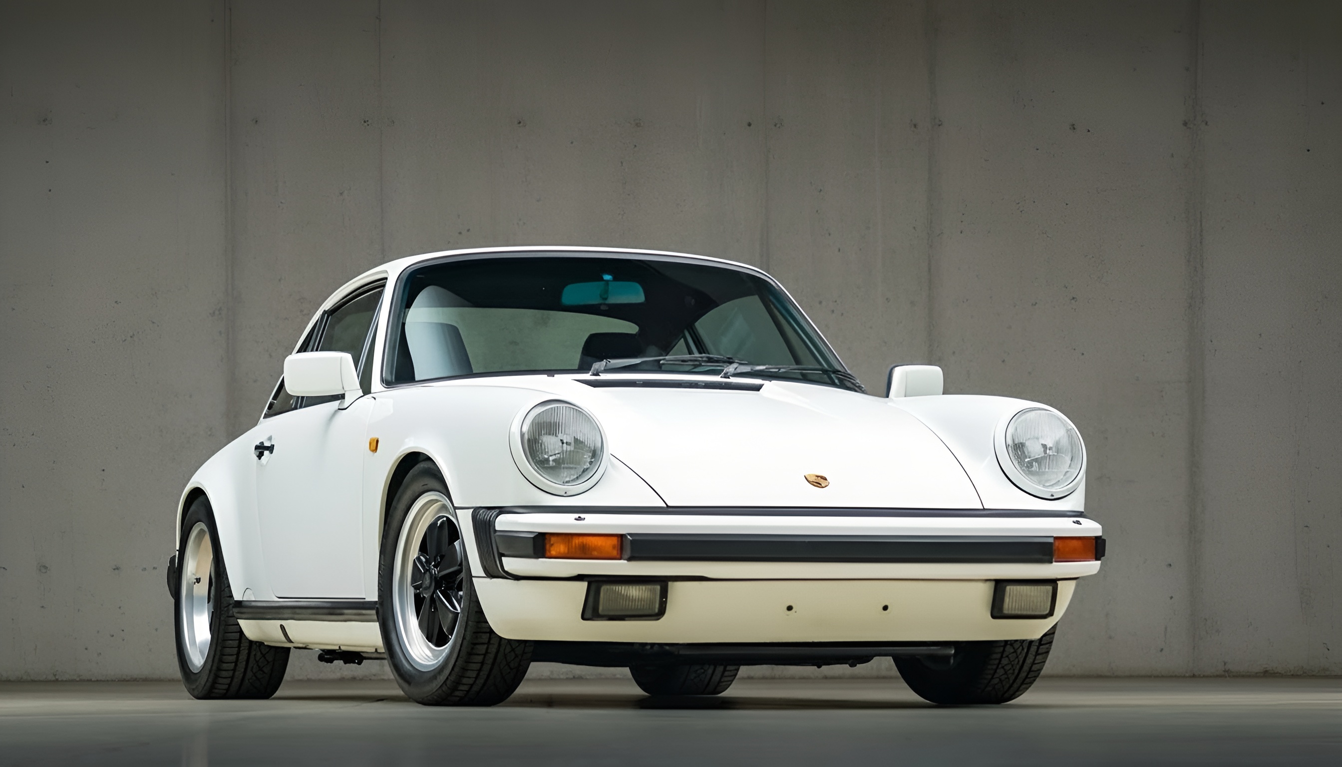 Porsche 911 Carrera Coupe G50