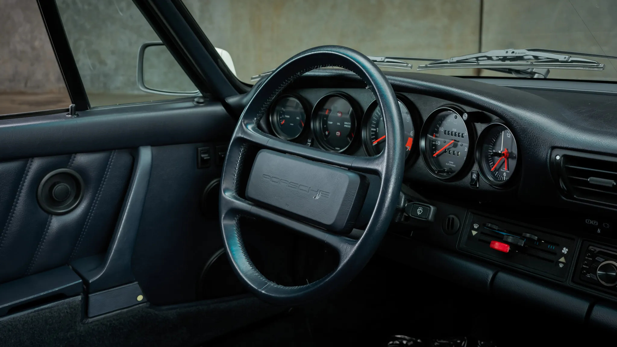 Porsche 911 Carrera Coupe G50