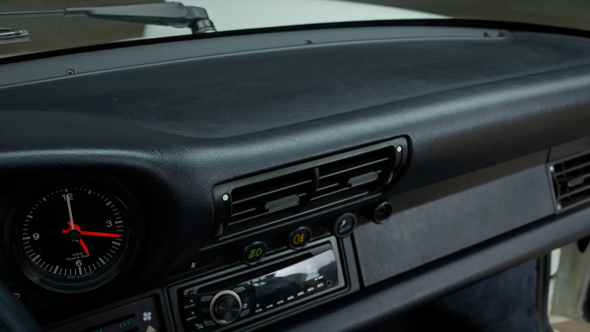 Porsche 911 Carrera Coupe G50