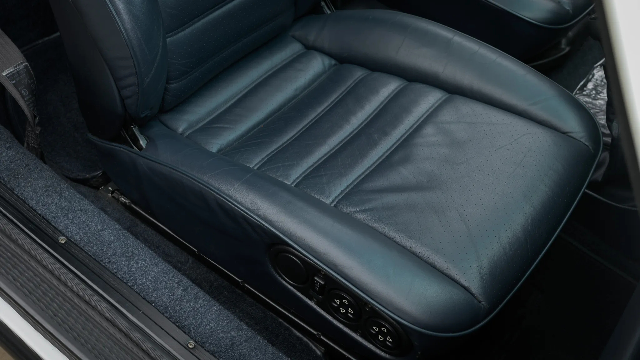 Porsche 911 Carrera Coupe G50